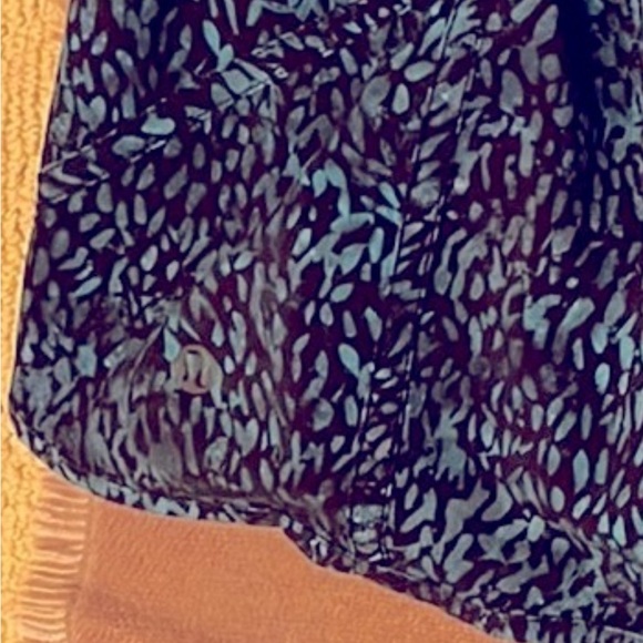 Lululemon lined tracker running short, 8 - Picture 15 of 16